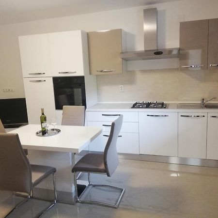 Guesthouse Vesna Senj  Eksteriør bilde
